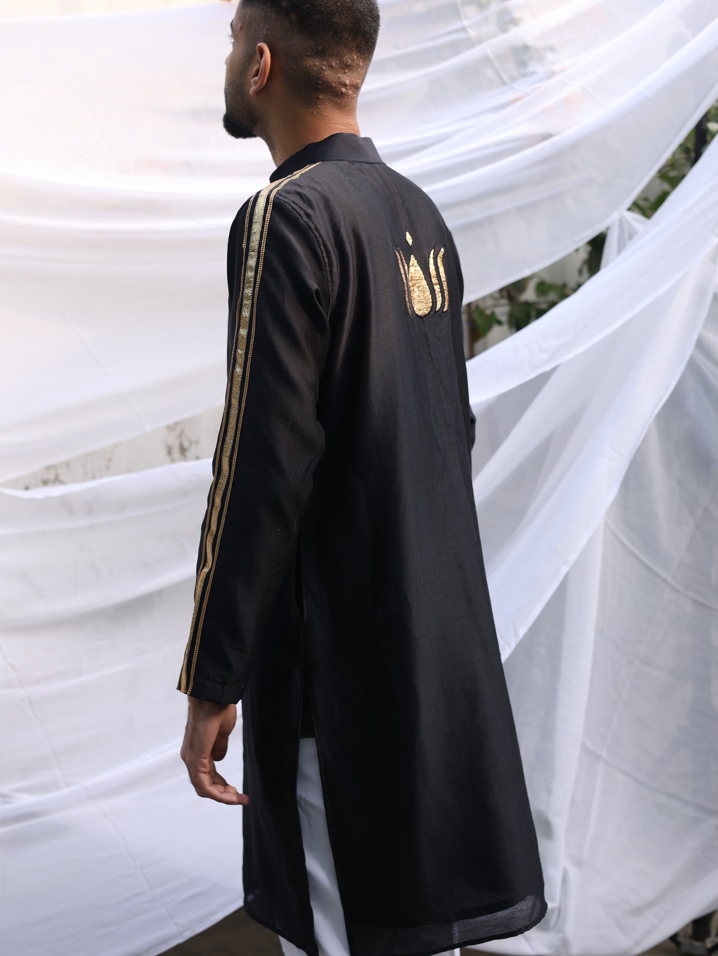 Raksh Black