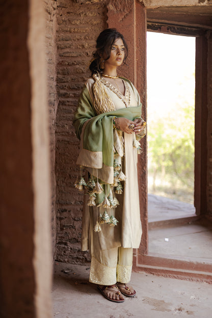 Noor- Sage Green