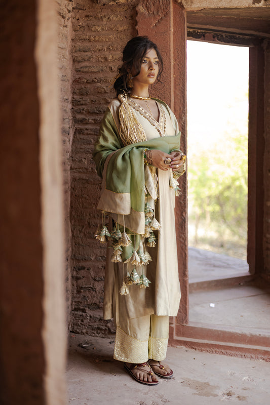 Noor- Sage Green
