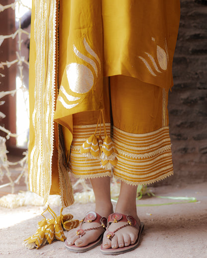 MAYA-Yellow