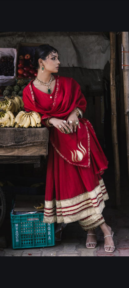 KAINAT-RED